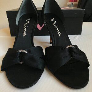 Nina Black High Heels (includes original package) Genuine Leather Sole